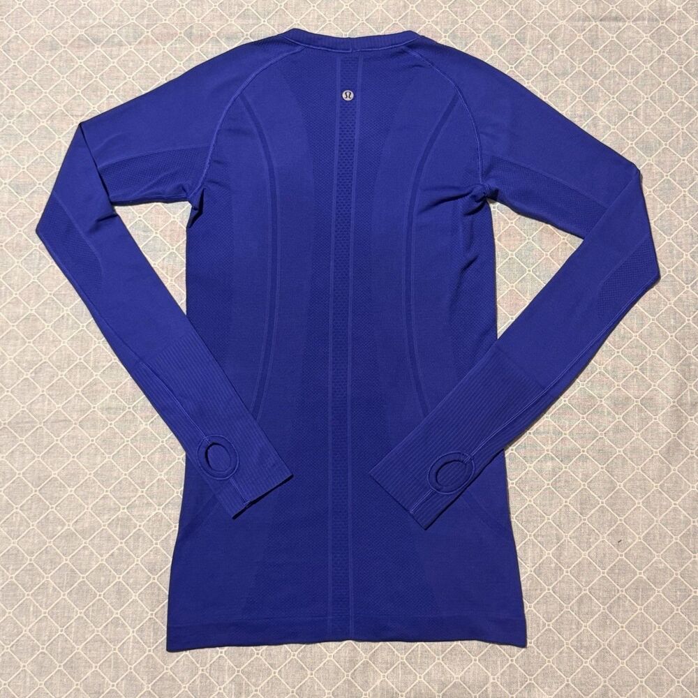 Lululemon Blue Swiftly Tech Long Sleeve Women’s Size 6